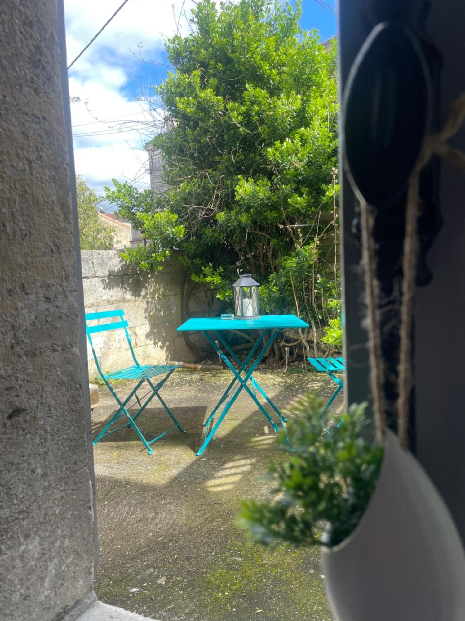Le Tropical - Studio Avec Terrasse Angoulême Eksteriør bilde